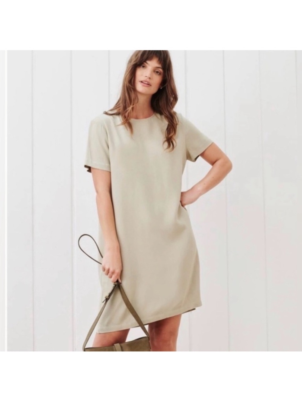 Jenni Kayne Crepe Tshirt Minimalist Short-Sleeve Shift Dress in Light Beige